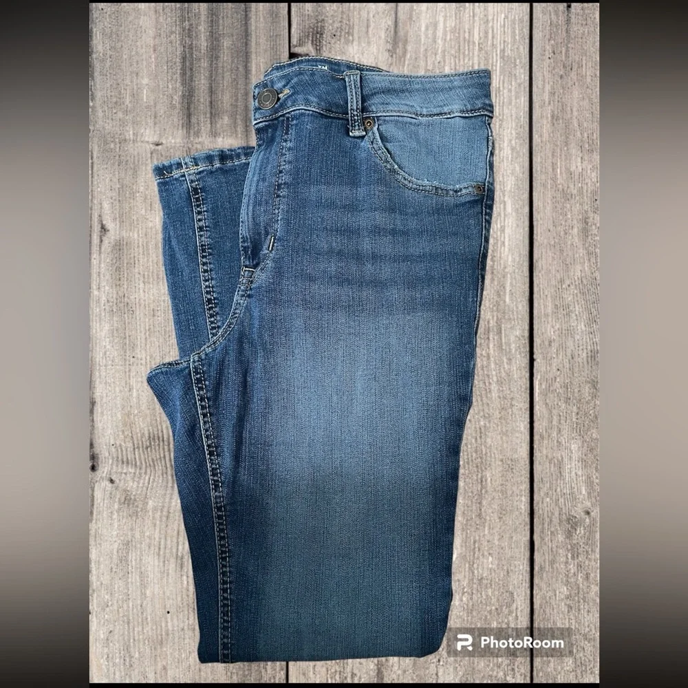 Maurices Boot Cut Mid Rise Jeans - Picture 1 of 4